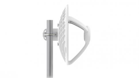 Thumbnail of airMAX GigaBeam Long-Range 60/5 GHz Radio